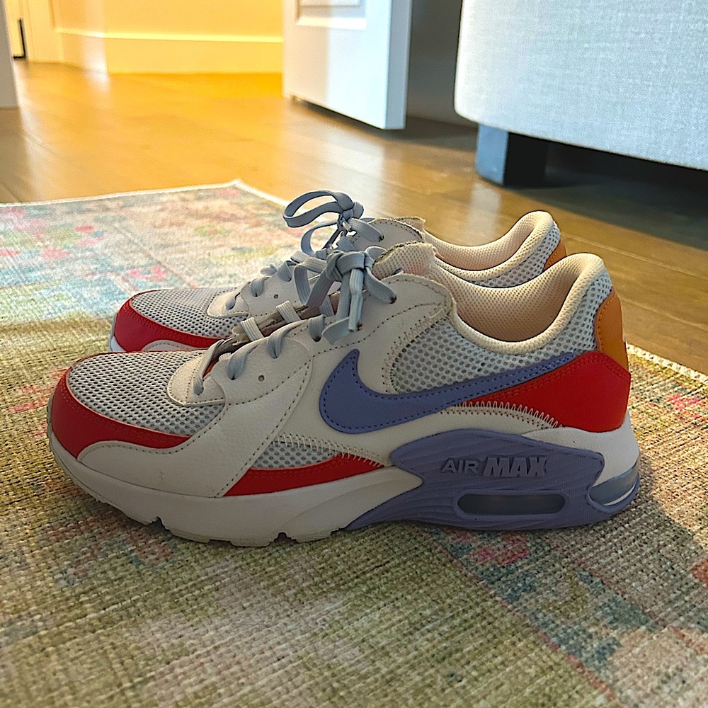 Woman’s Nike Air Max Excee